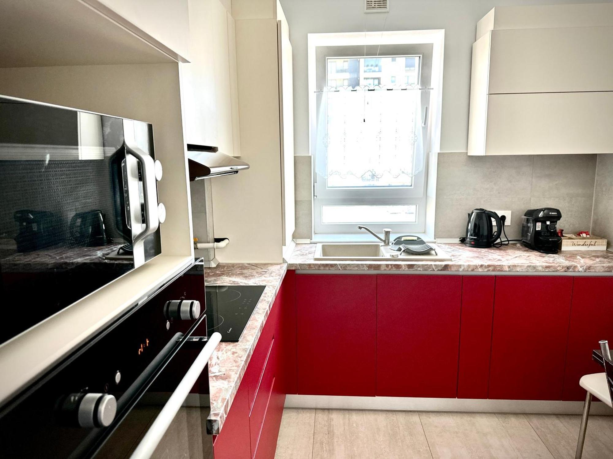 4Friendscoresibrasov Red Exteriér fotografie